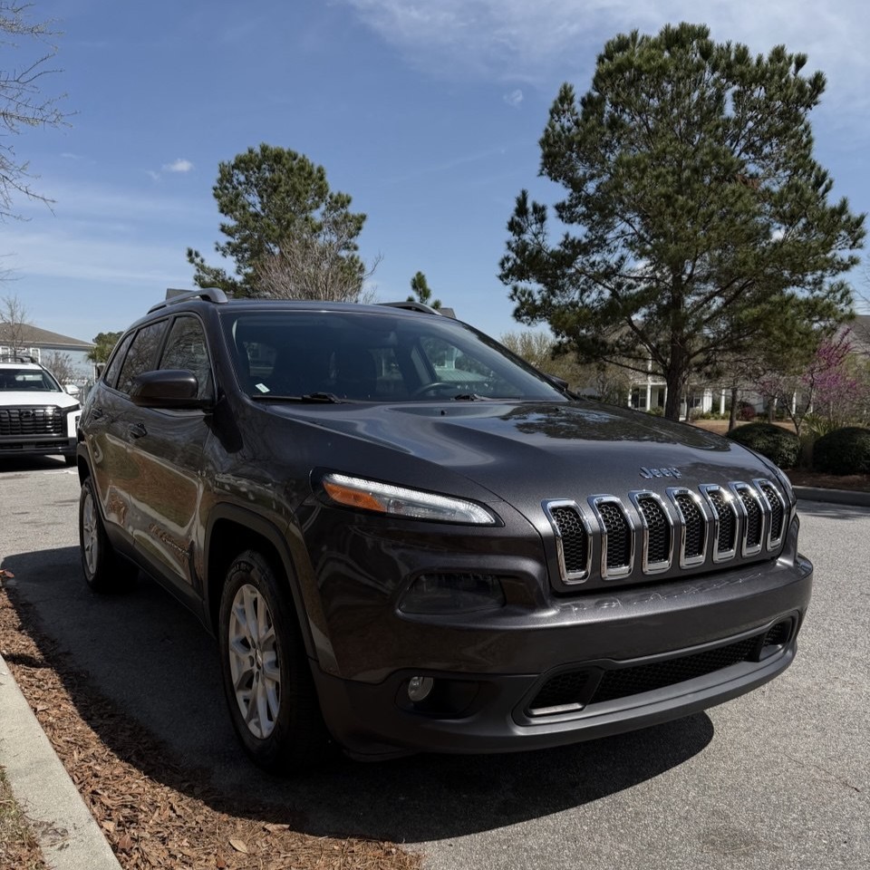K009 2015 JEEP Cherokee