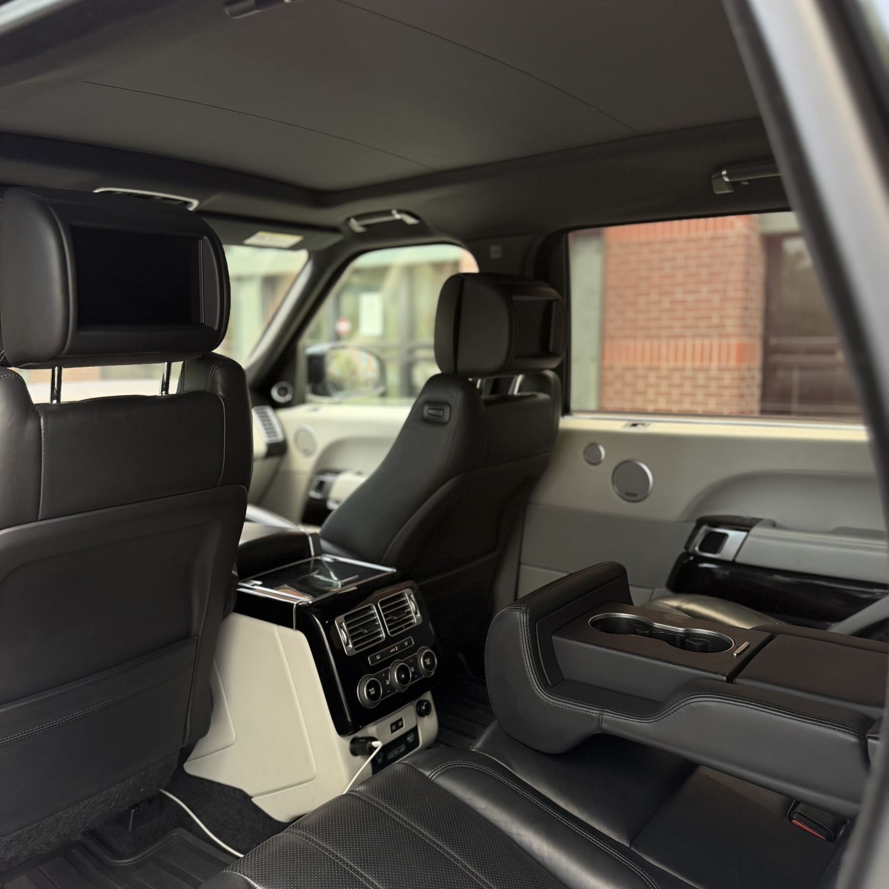 2017 Land Rover Range Rover Supercharged - Photo 15