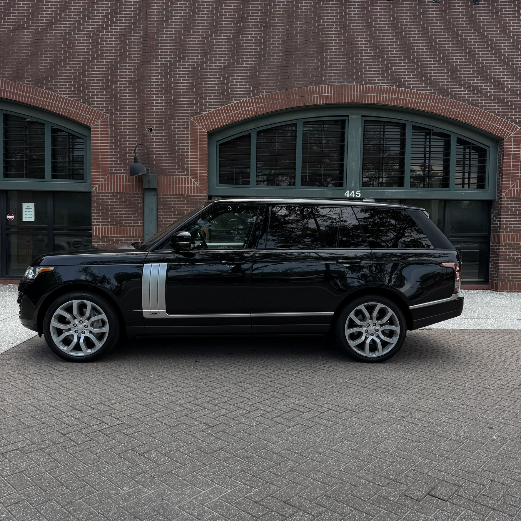 2017 Land Rover Range Rover Supercharged - Photo 8
