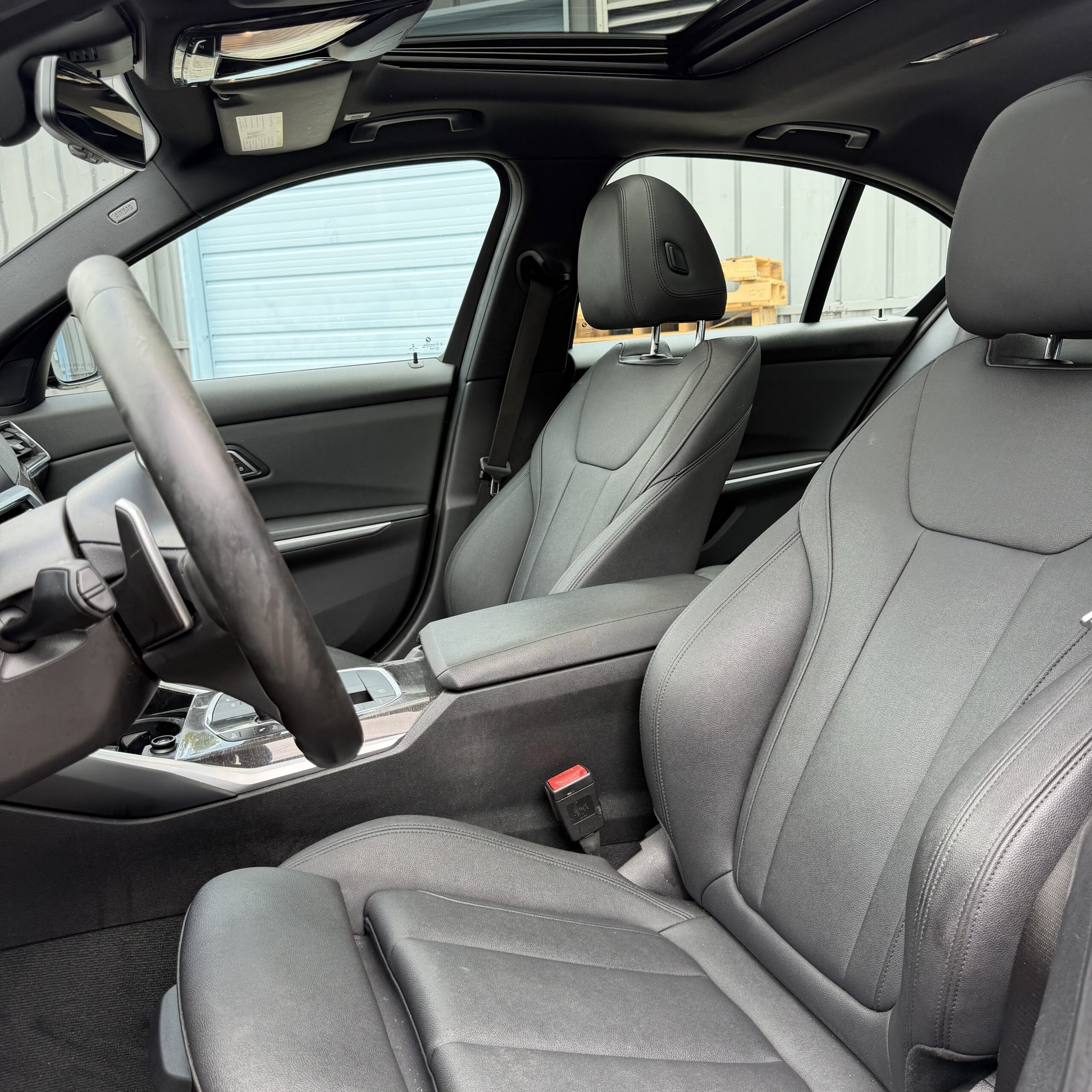 2021 BMW 3 Series 330i - Photo 10